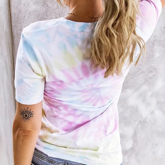 Tie Dye T Shirt “Say Yes to Adventure” Ladies Size Large NWT - Picture 2 of 3